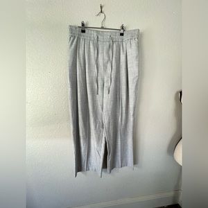 Topshop Sandy Pleated Wide Leg Crop Pants In Grey 800